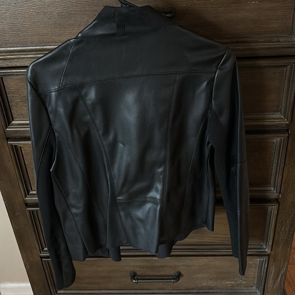 Leather like jacket - Picture 3 of 7